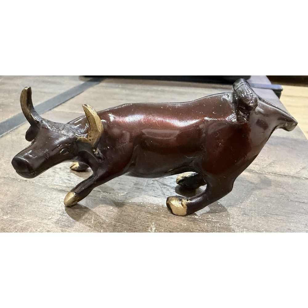Charging Bull 5 Inches Brass Showpiece, Standard, Brown, Home Décor Showpiece